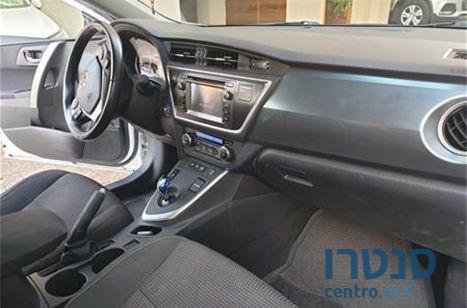 2014' Toyota Auris טויוטה אוריס photo #2