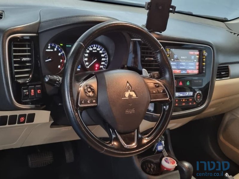 2016' Mitsubishi Outlander מיצובישי אאוטלנדר photo #6