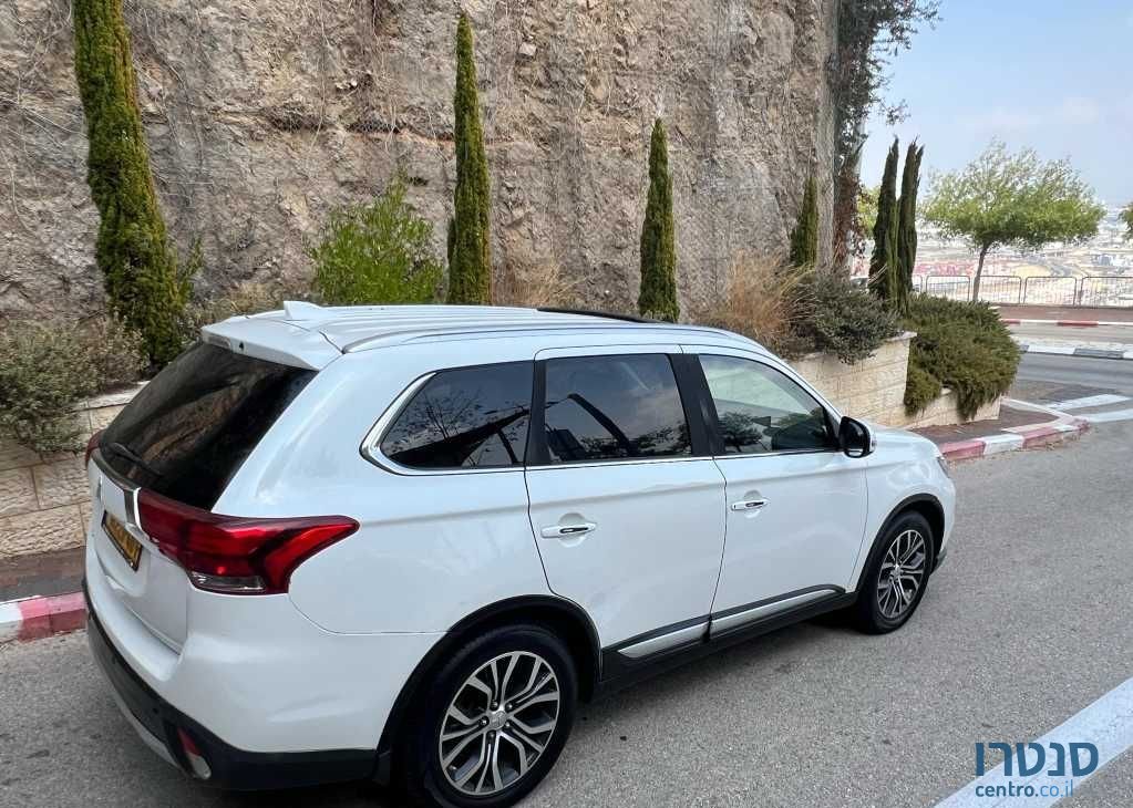 2017' Mitsubishi Outlander מיצובישי אאוטלנדר photo #3