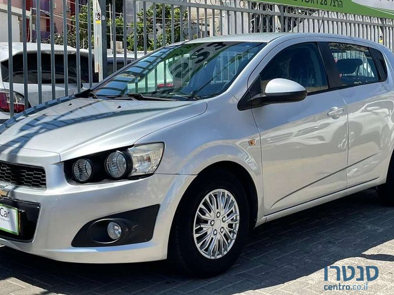 2011' Chevrolet Sonic שברולט סוניק photo #1