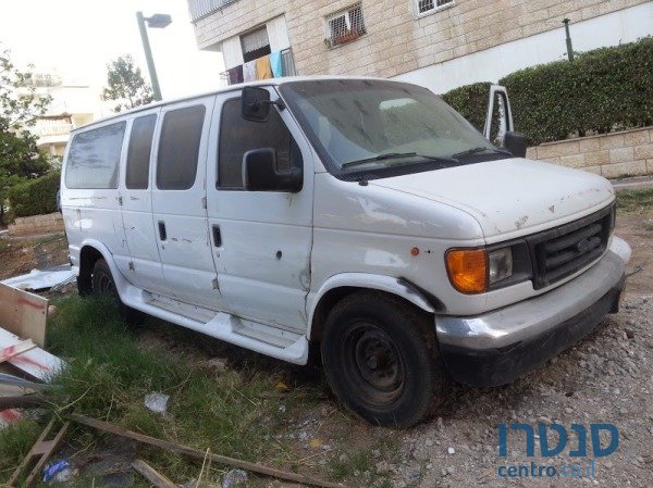 2006' Ford Econoline photo #2