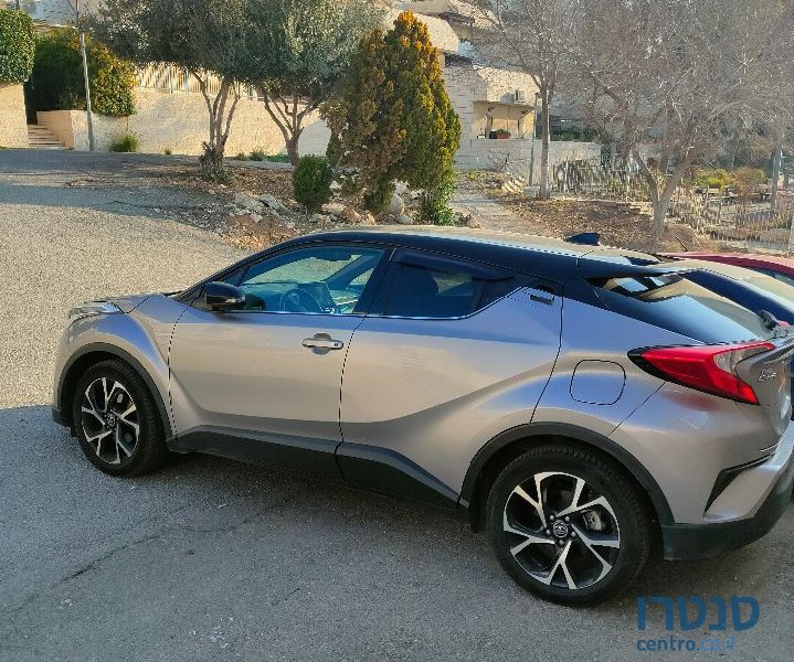 2019' Toyota C-Hr טויוטה photo #1