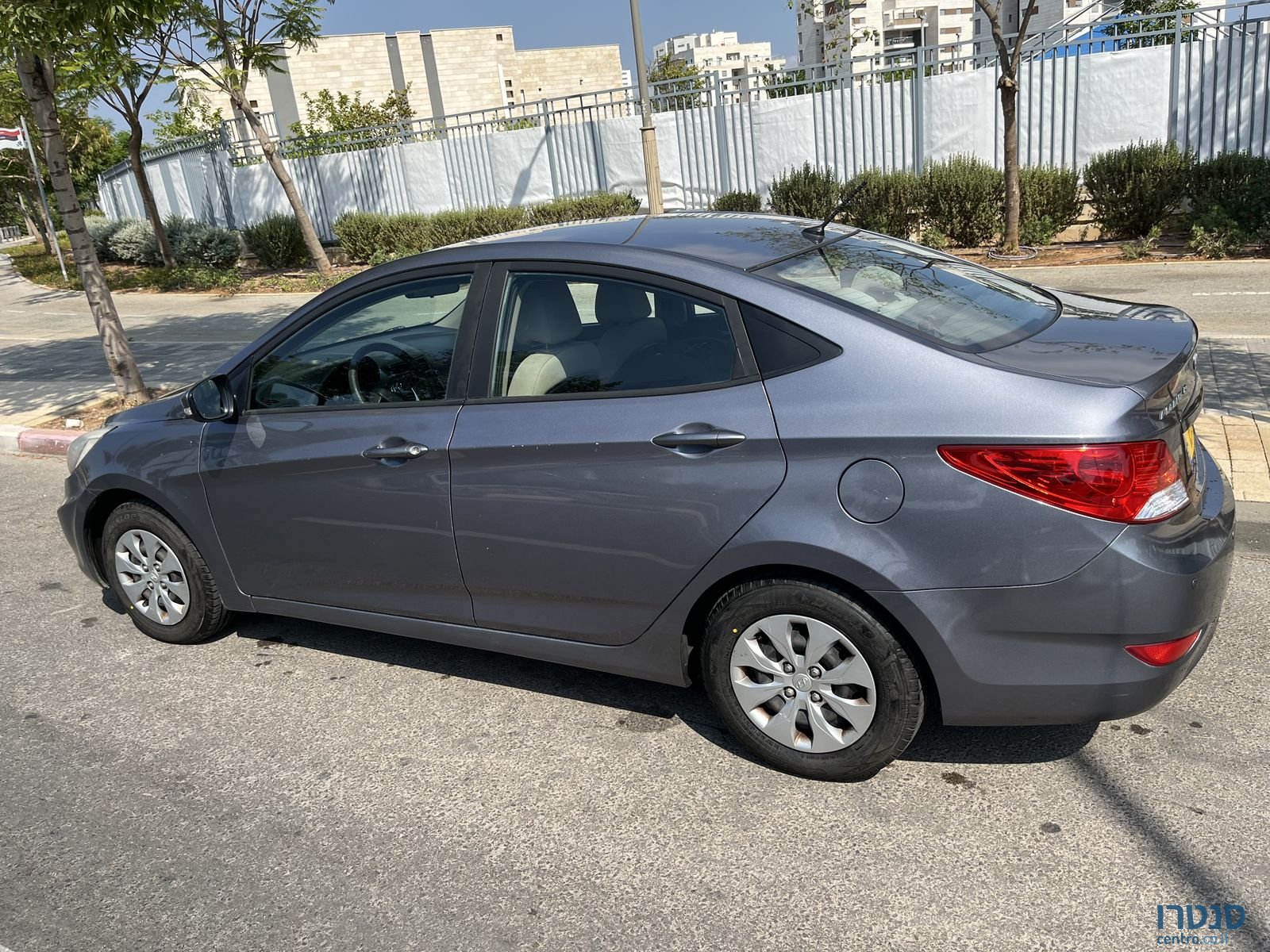 2017' Hyundai i25 יונדאי photo #4