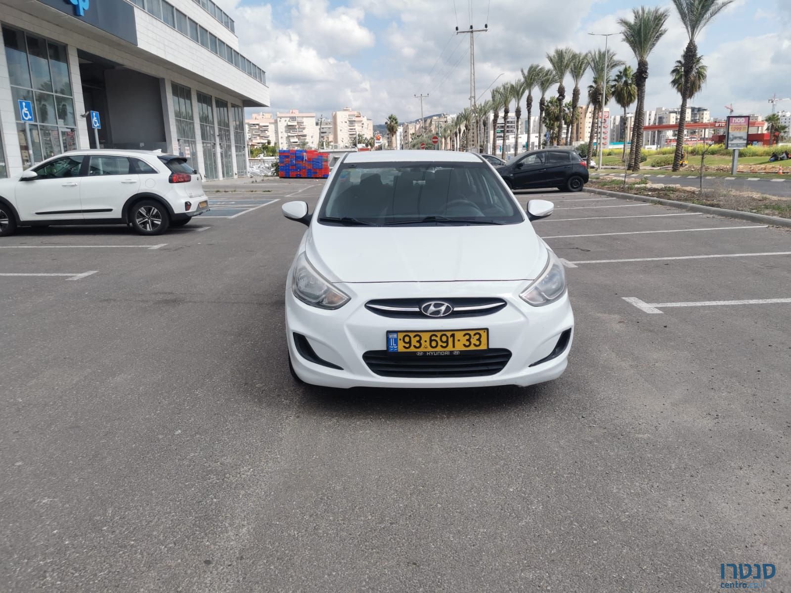 2015' Hyundai i25 יונדאי photo #1