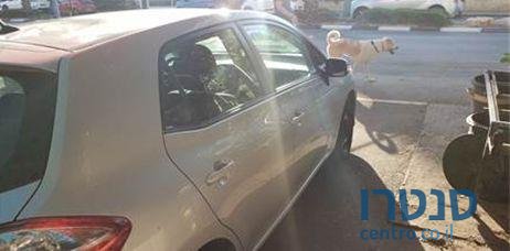 2010' Toyota Auris טויוטה אוריס photo #2