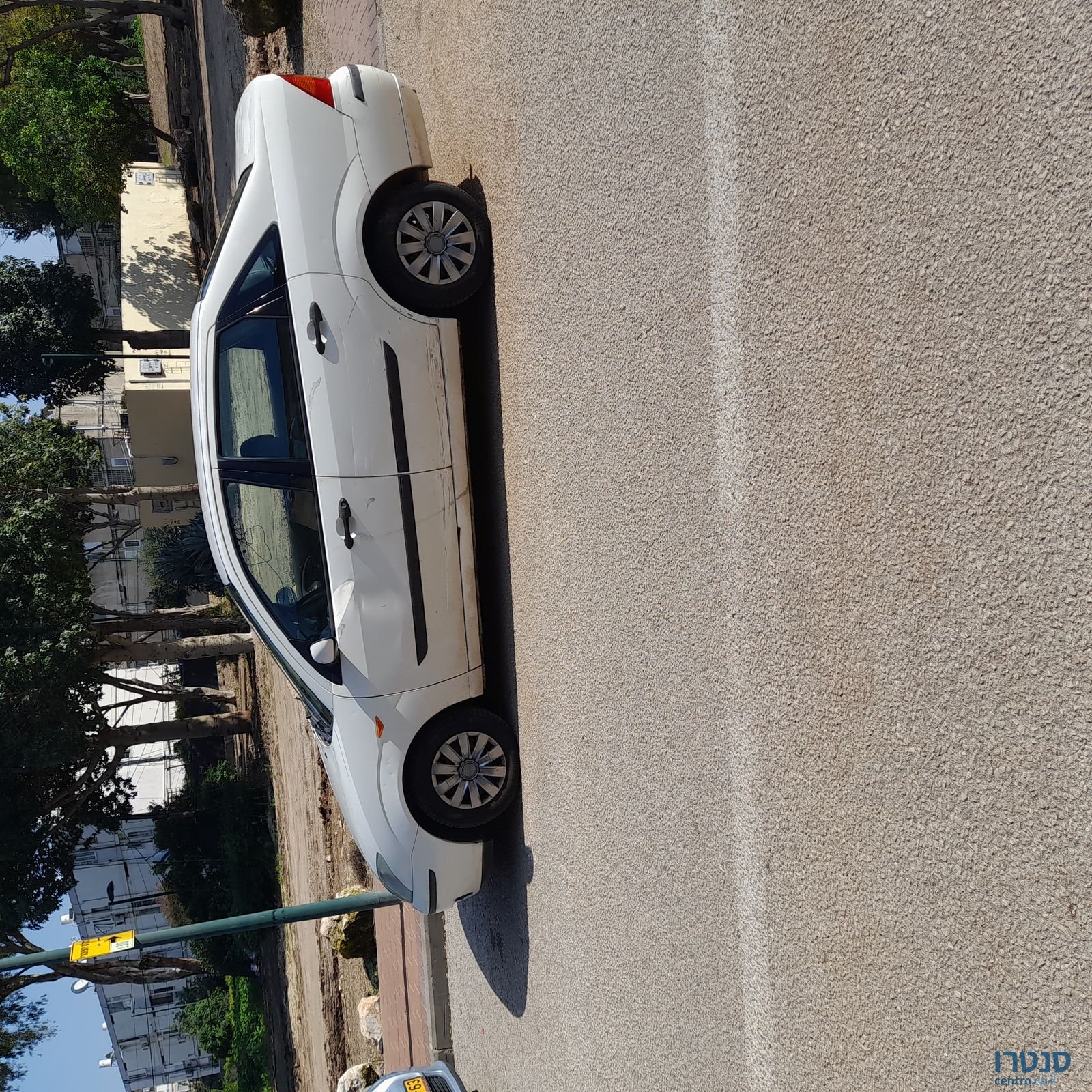 2003' Ford Focus פורד פוקוס photo #1