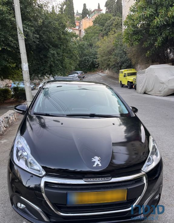 2016' Peugeot 208 פיג'ו photo #1