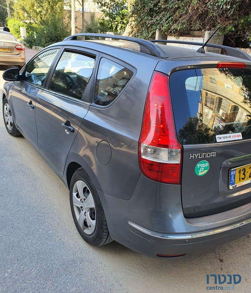 2010' Hyundai I30 Cw יונדאי I30 Cw photo #2