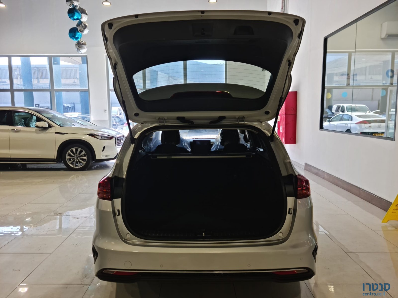 2022' Kia Ceed SW photo #5