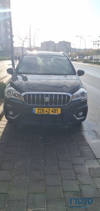 2017' Suzuki SX4 סוזוקי קרוסאובר photo #3