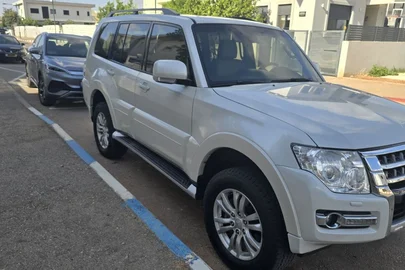 2017' Mitsubishi Pajero מיצובישי פג'רו