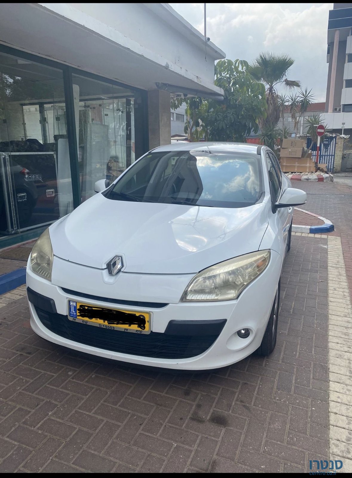 2011' Renault Megane רנו מגאן photo #1