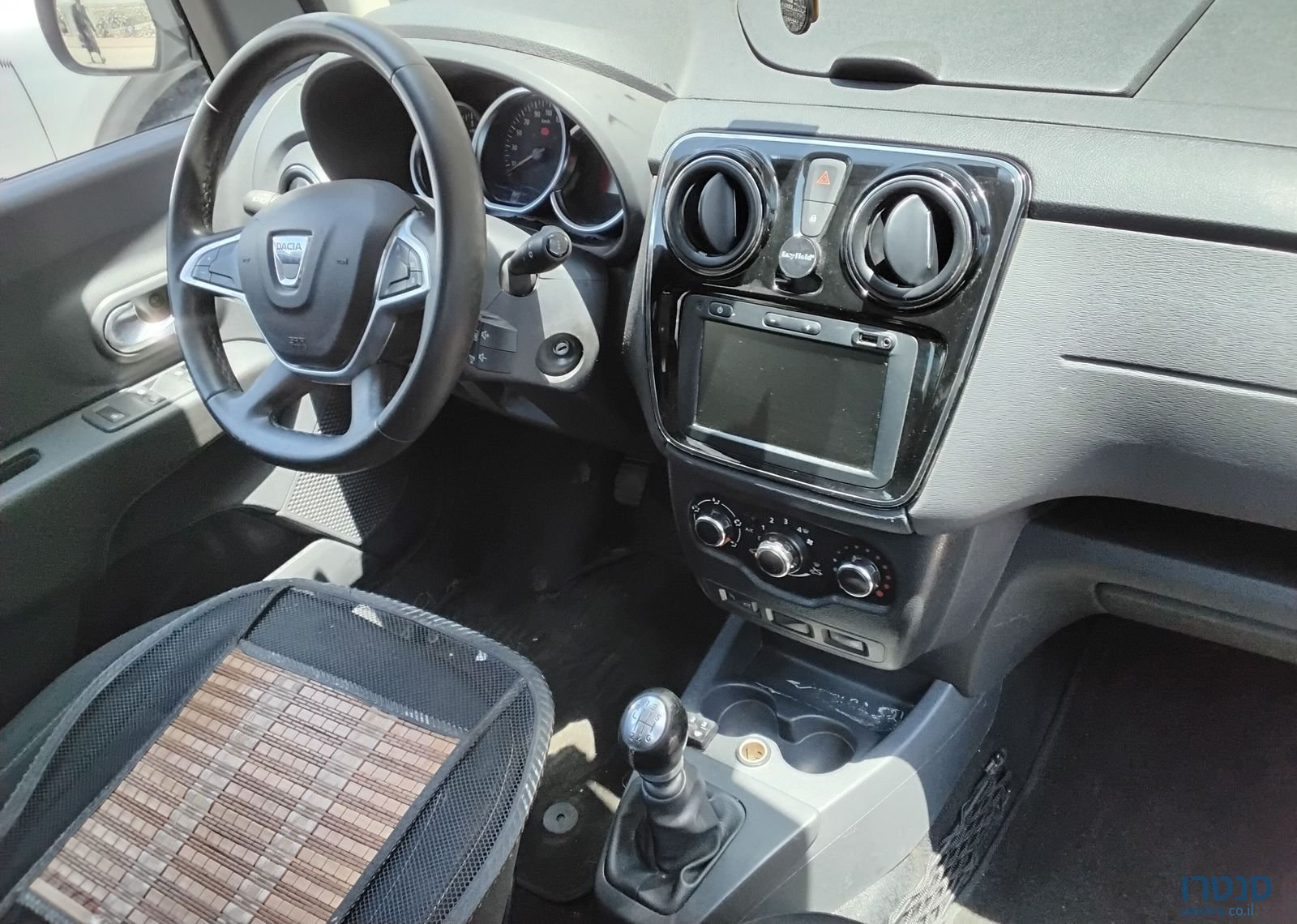2019' Dacia Lodgy דאצ'יה לודג'י photo #2