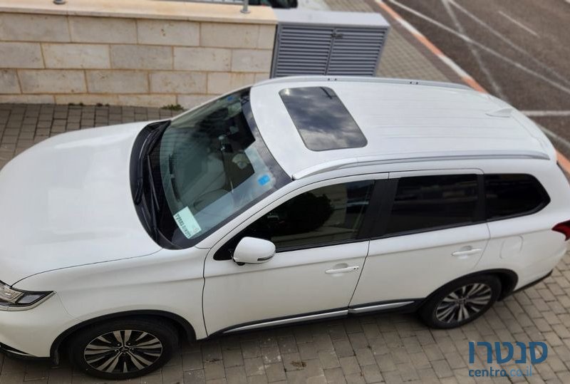 2018' Mitsubishi Outlander מיצובישי אאוטלנדר photo #3