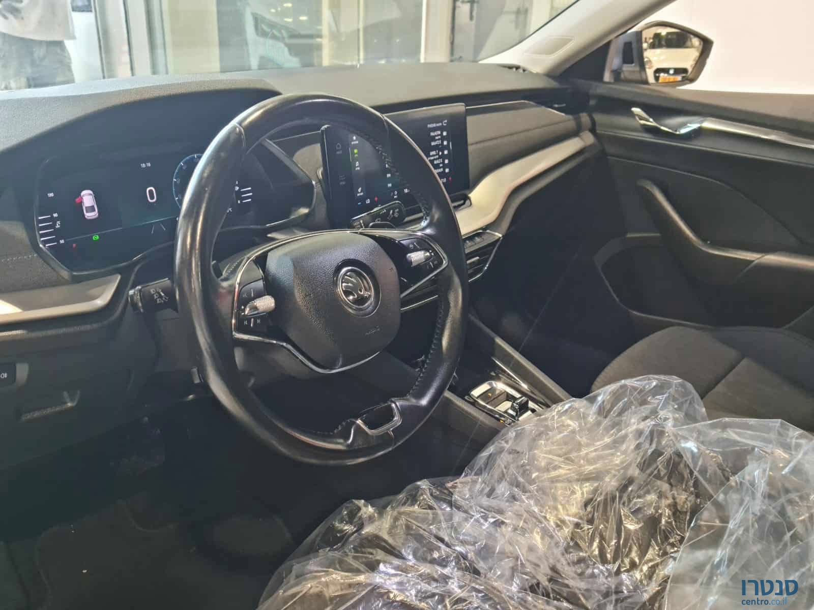 2022' Skoda Octavia photo #5