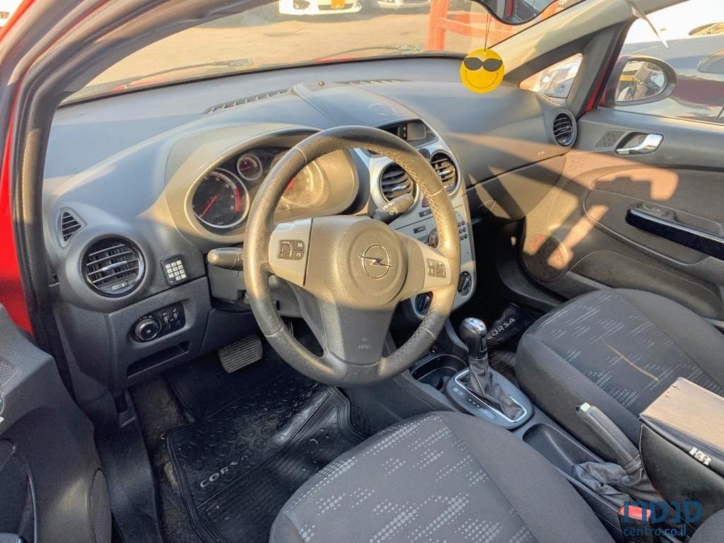 2013' Opel Corsa photo #4