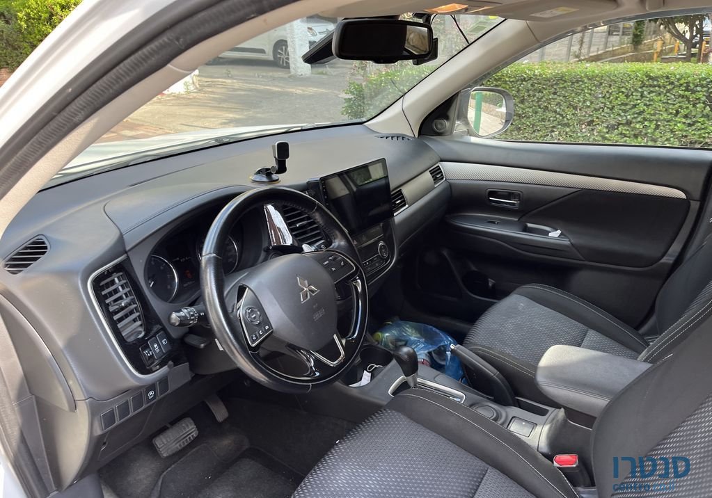 2016' Mitsubishi Outlander מיצובישי אאוטלנדר photo #5