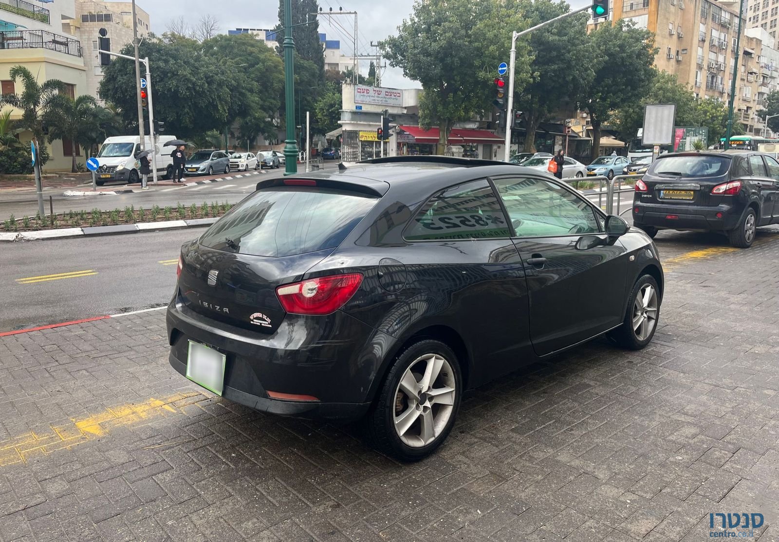 2012' SEAT Ibiza photo #6