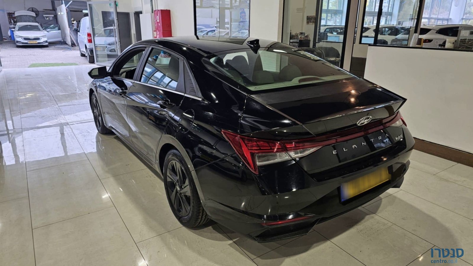 2022' Hyundai Elantra photo #5