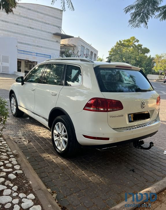 2011' Volkswagen Touareg פולקסווגן טוארג photo #2