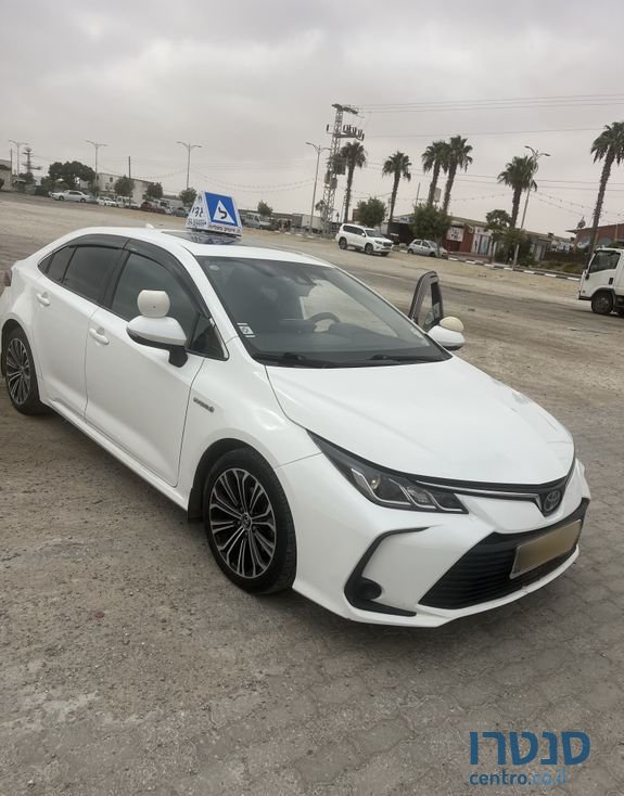 2020' Toyota Corolla טויוטה קורולה photo #6