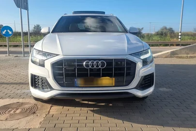 2023' Audi Q8 אאודי