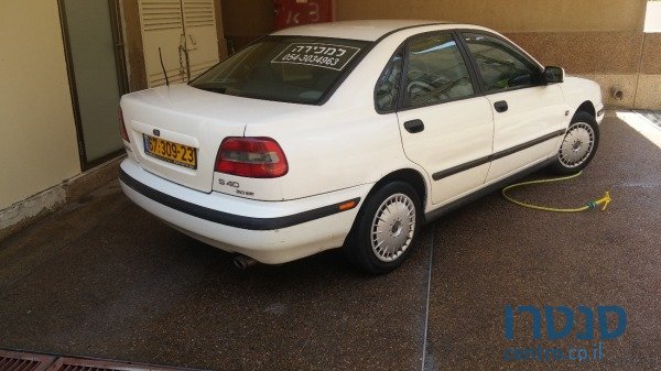 2000' Volvo S40 photo #1