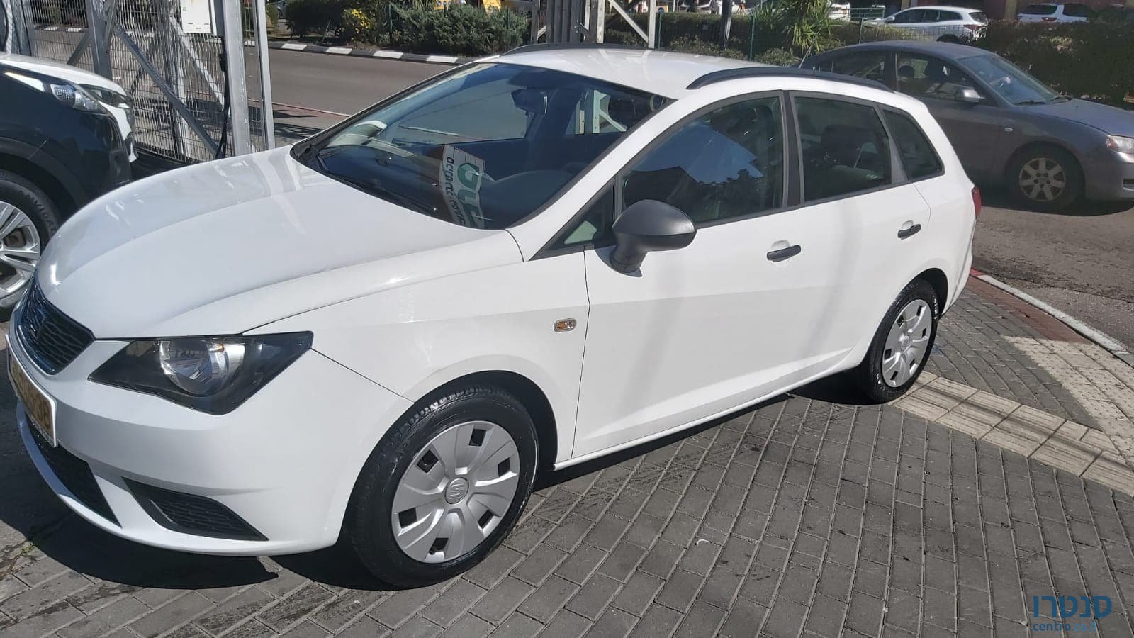 2016' SEAT Ibiza photo #2