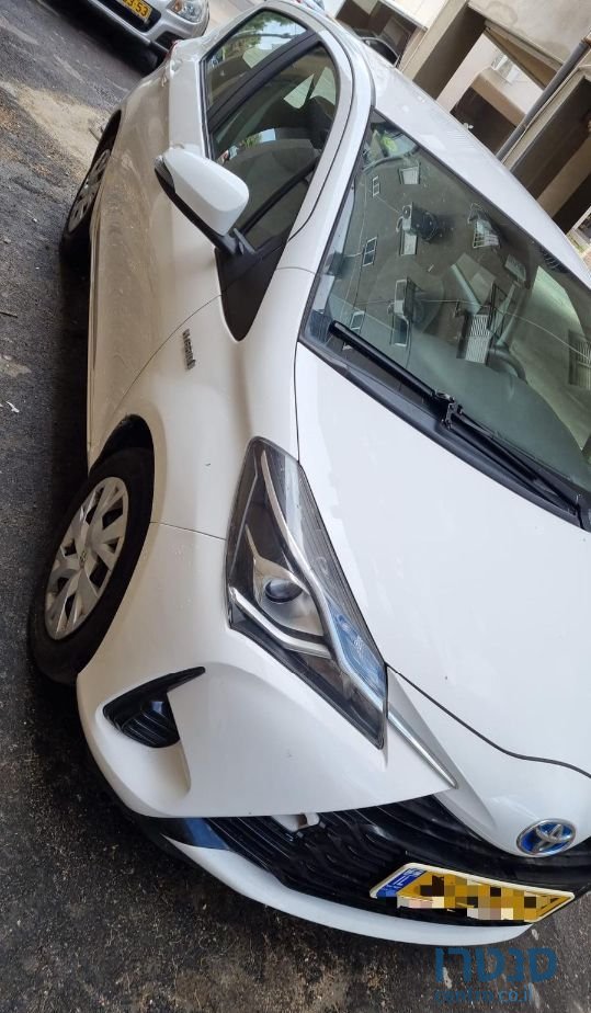 2018' Toyota Yaris טויוטה יאריס photo #2