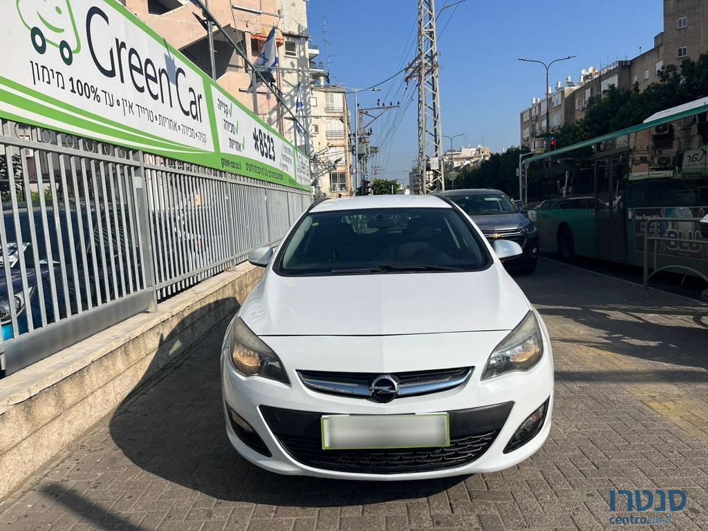 2017' Opel Astra photo #1