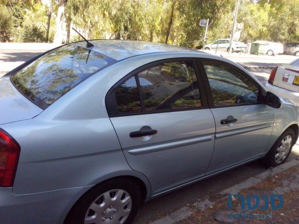 2008' Hyundai Accent photo #5