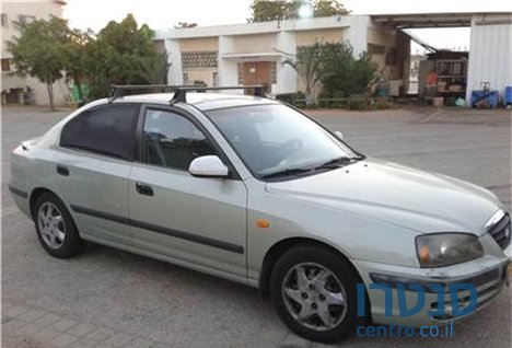 2004' Hyundai Elantra photo #3