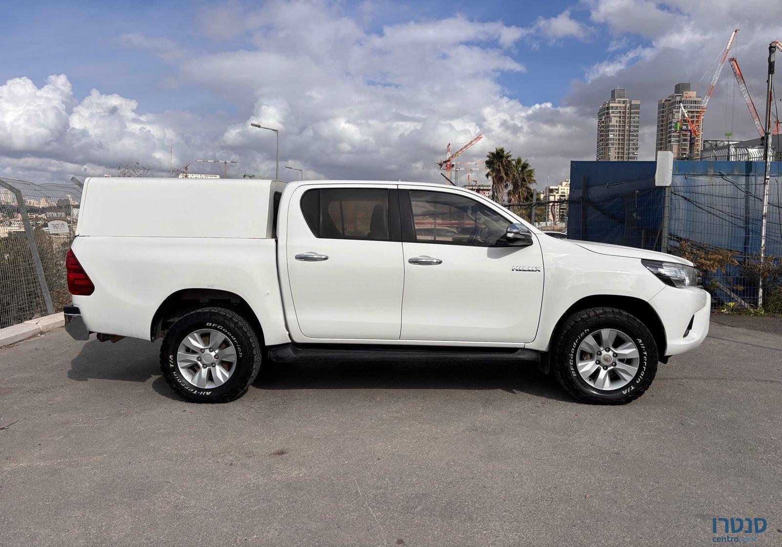 2017' Toyota Hilux טויוטה היילקס photo #5