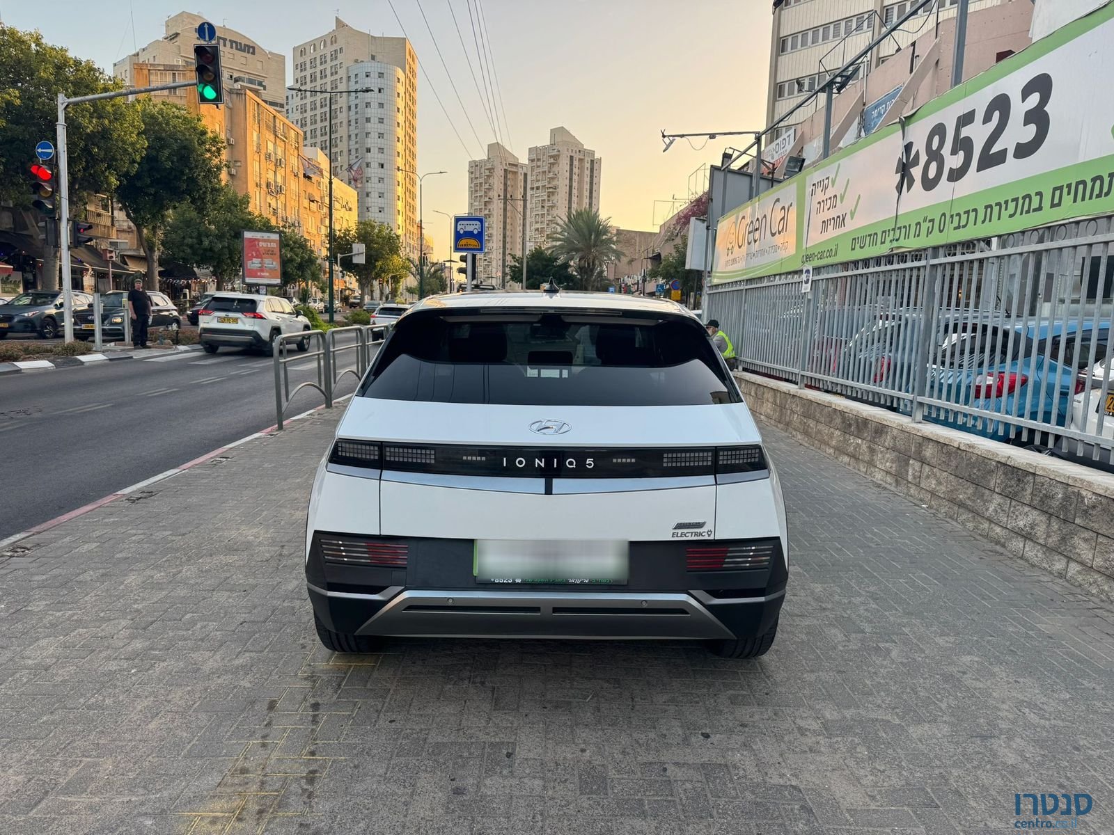 2023' Hyundai Ioniq 5 photo #6