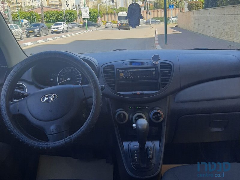 2011' Hyundai i10 יונדאי photo #4