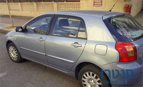 2003' Toyota Corolla Run-X photo #1