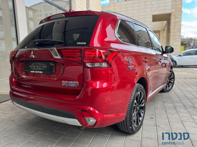 2018' Mitsubishi Outlander מיצובישי אאוטלנדר photo #2