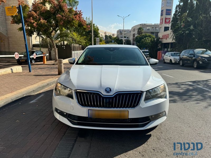 2019' Skoda Superb סקודה סופרב photo #6