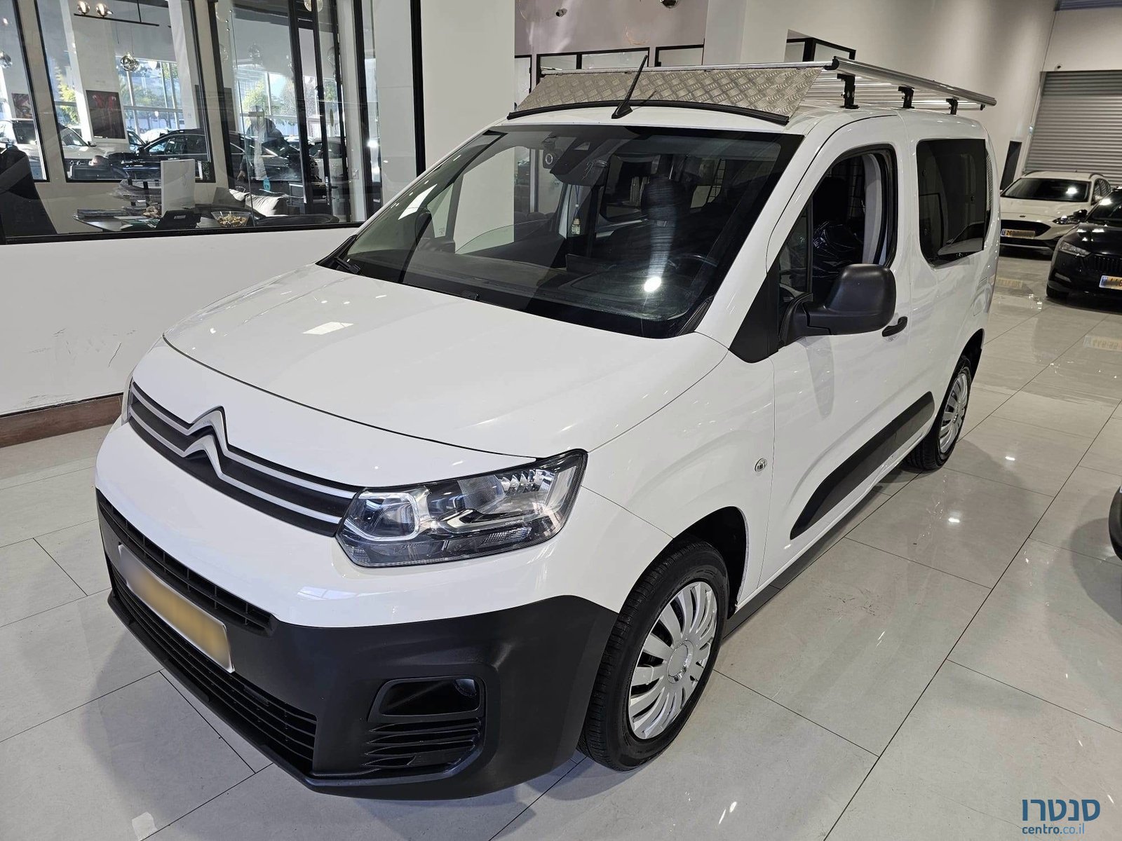 2020' Citroen Berlingo photo #1