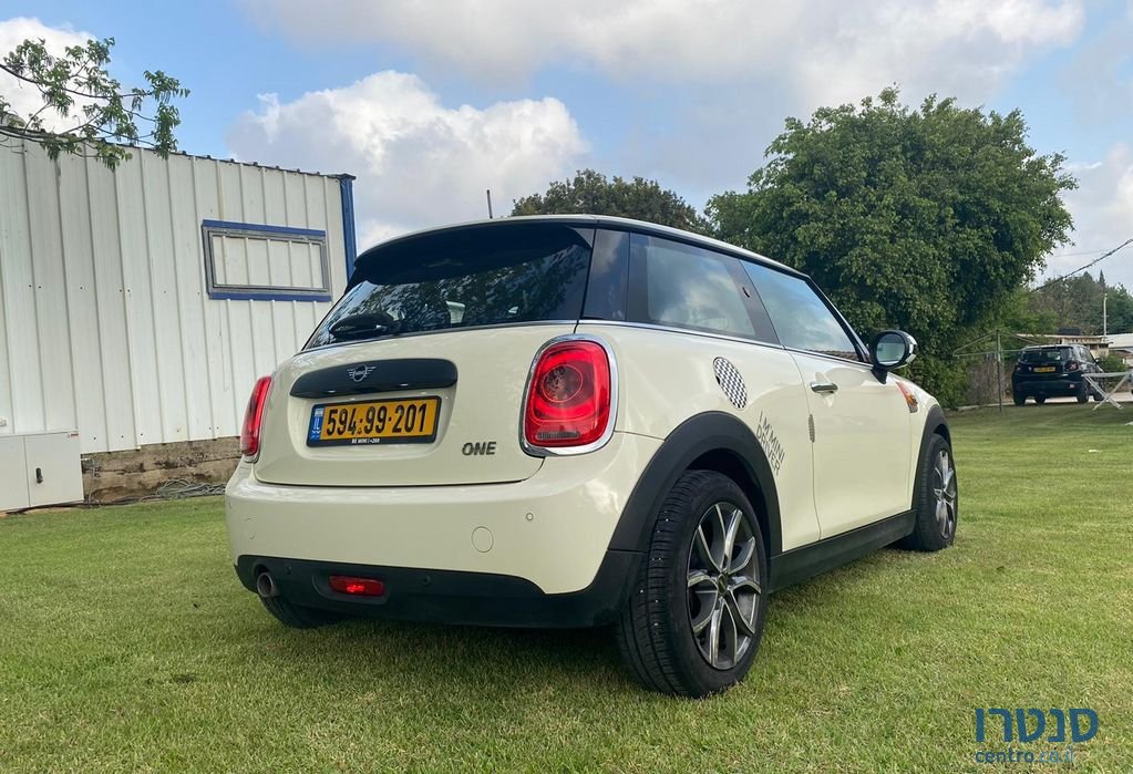 2019' MINI One מיני photo #5