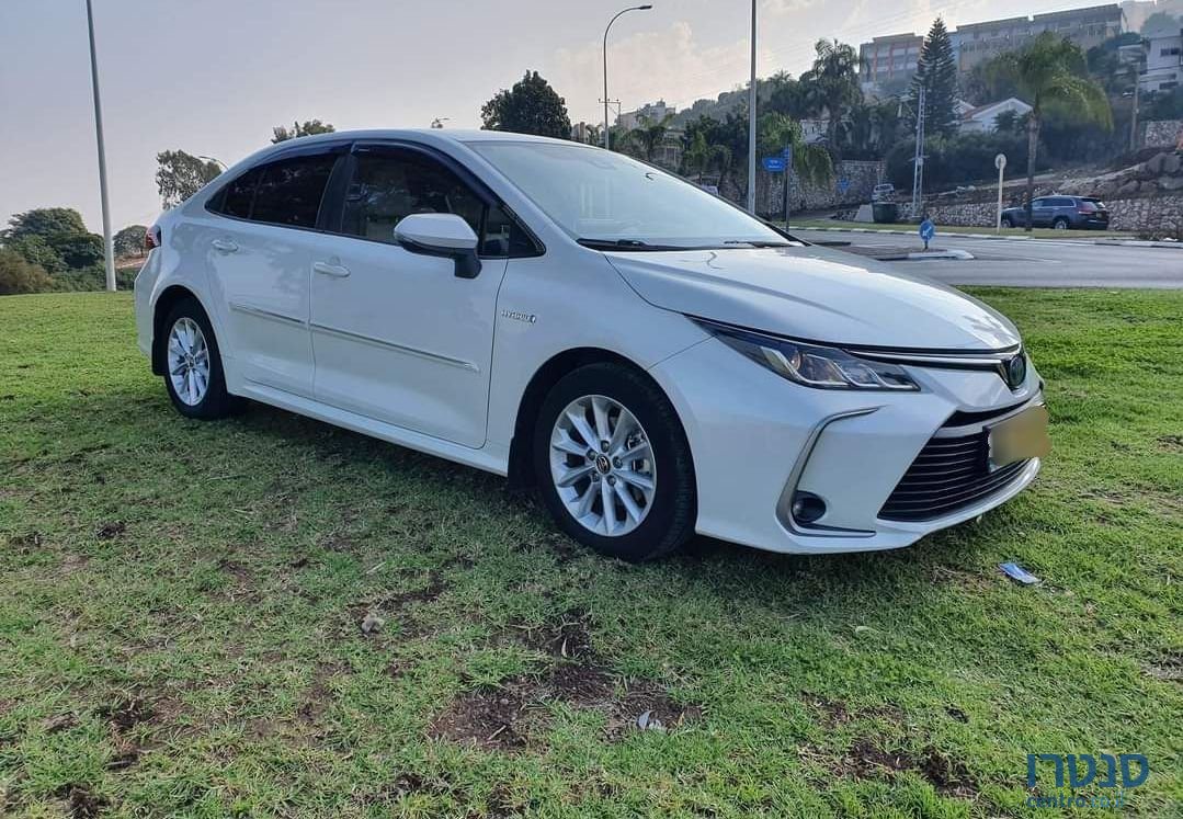 2021' Toyota Corolla טויוטה קורולה photo #1