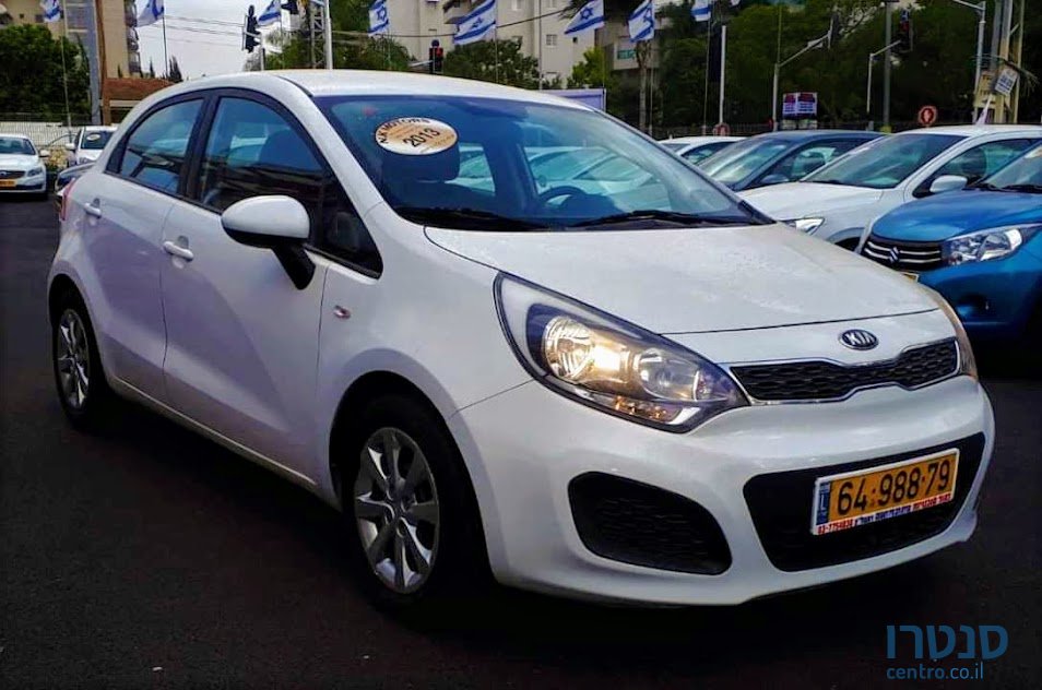 2013' Kia Rio photo #3
