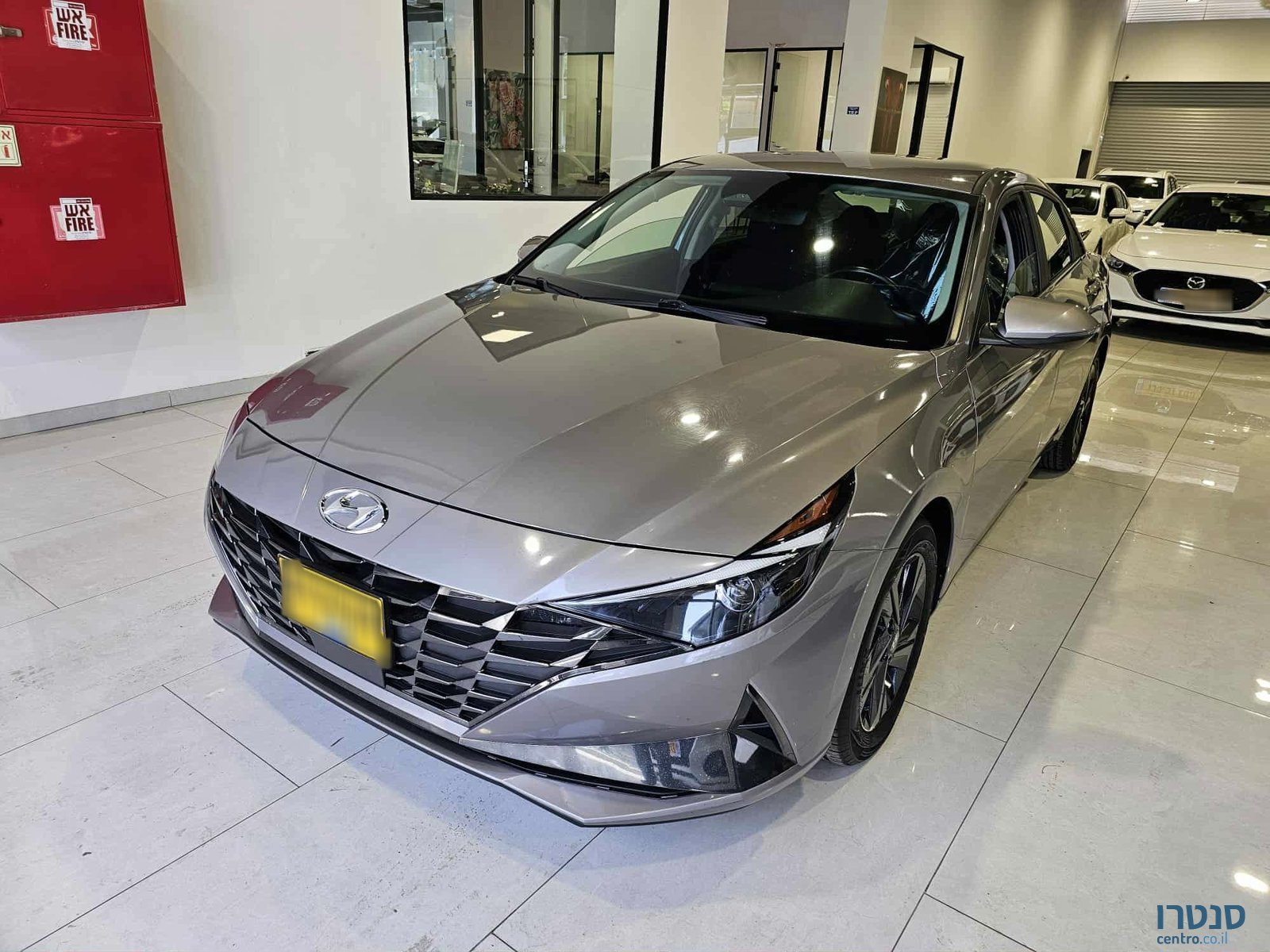 2022' Hyundai Elantra photo #1