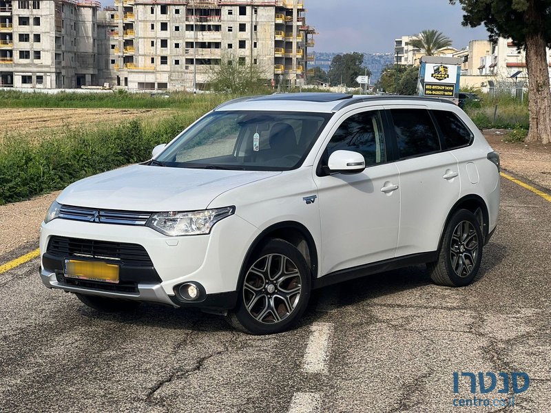 2016' Mitsubishi Outlander מיצובישי אאוטלנדר photo #2