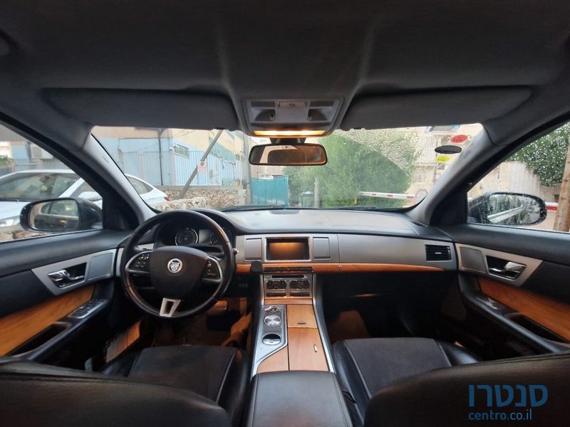 2014' Jaguar XF יגואר photo #2