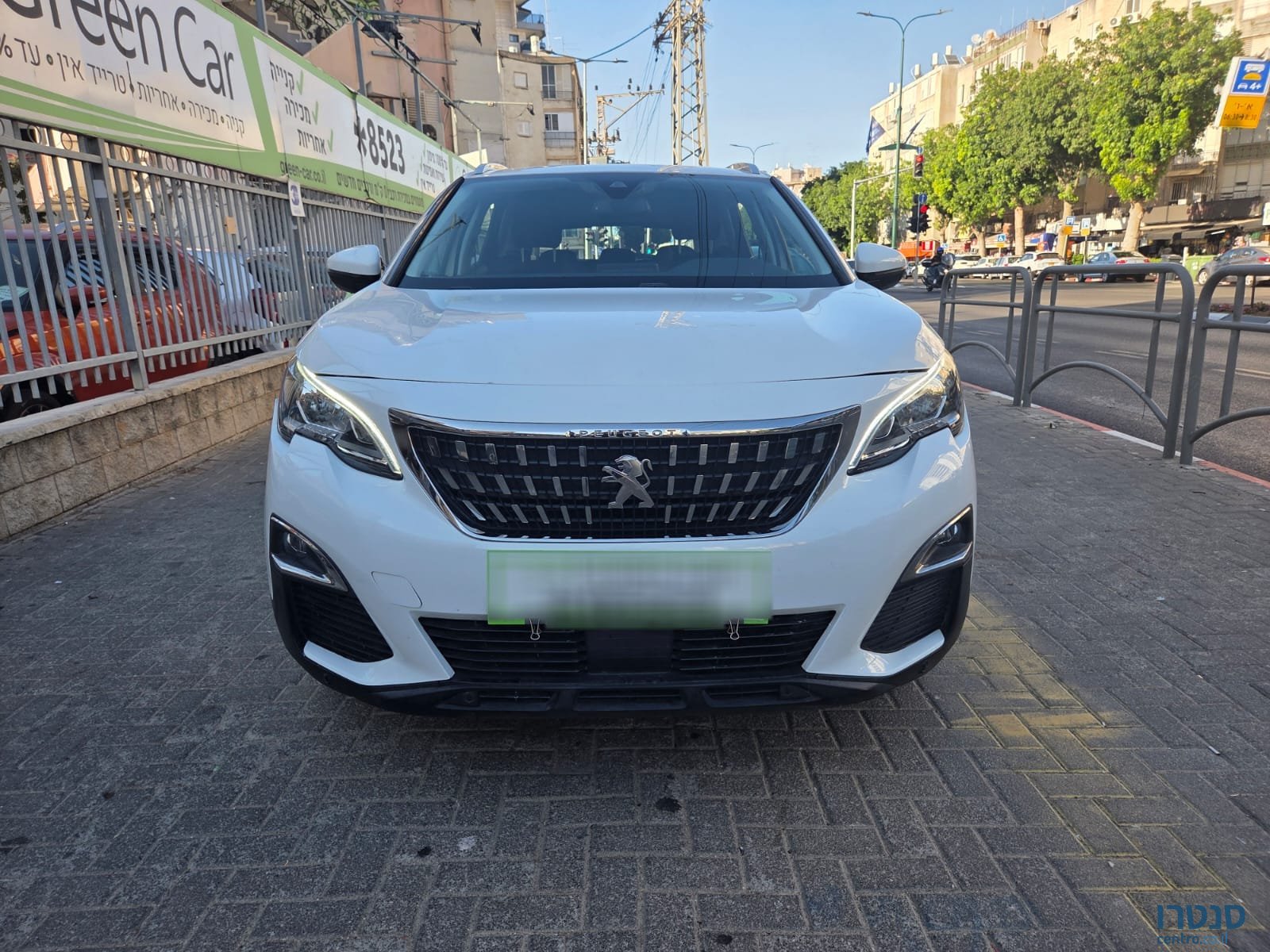 2020' Peugeot 3008 photo #1