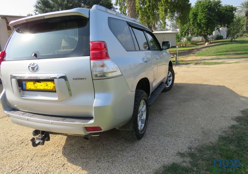 2010' Toyota Land Cruiser טויוטה לנד קרוזר photo #2