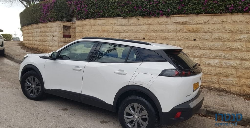 2020' Peugeot 2008 פיג'ו photo #1