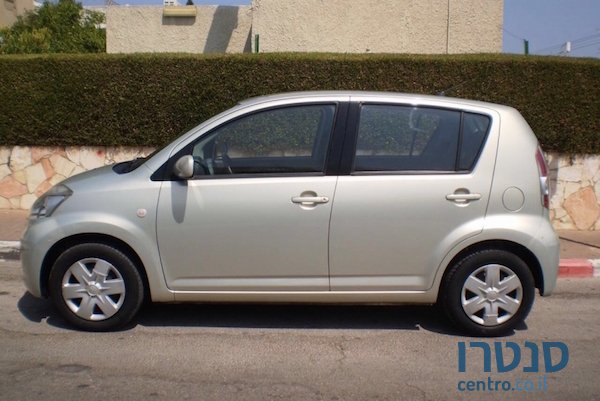 2007' Daihatsu Sirion photo #1