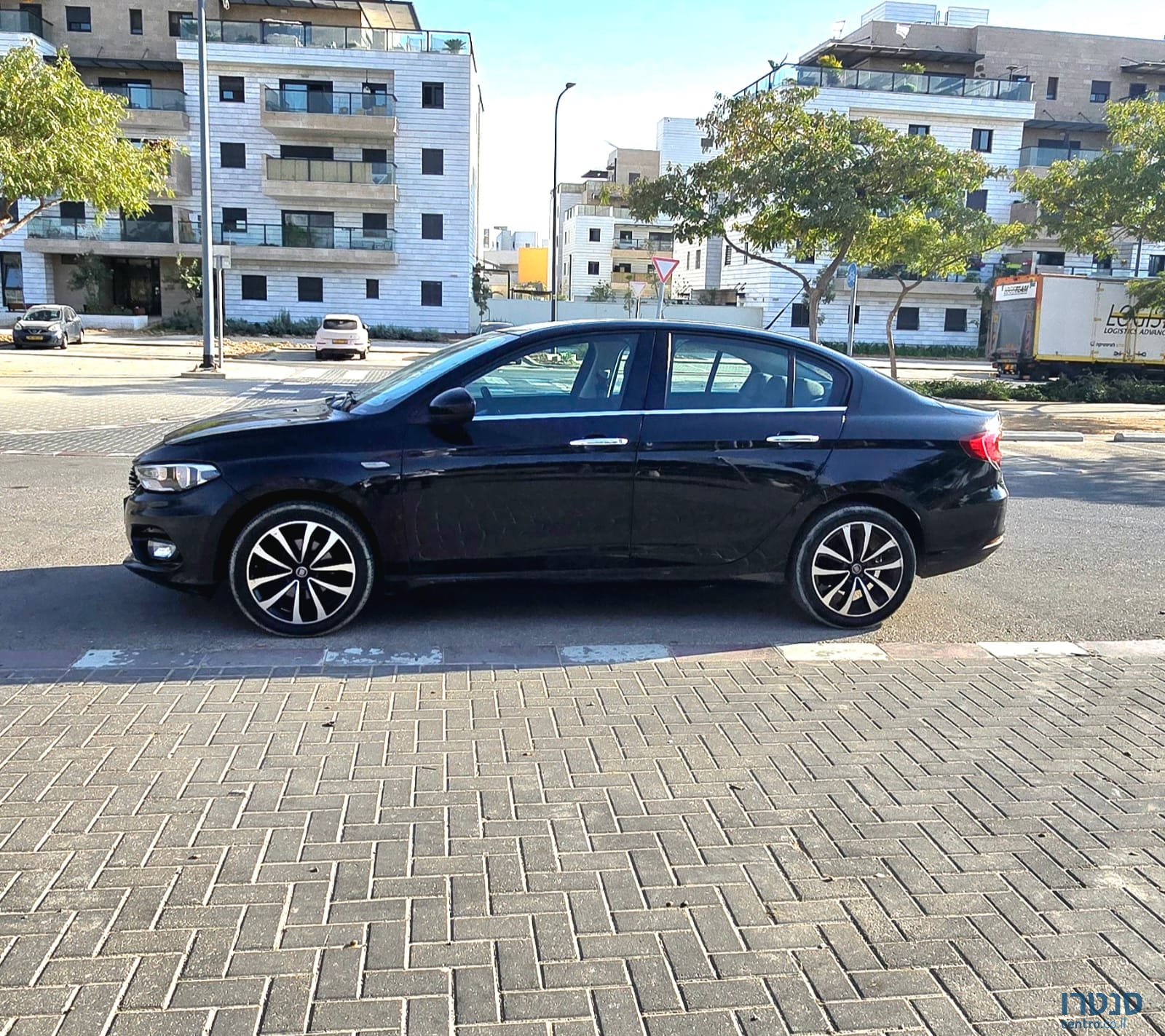 2017' Fiat Tipo photo #4